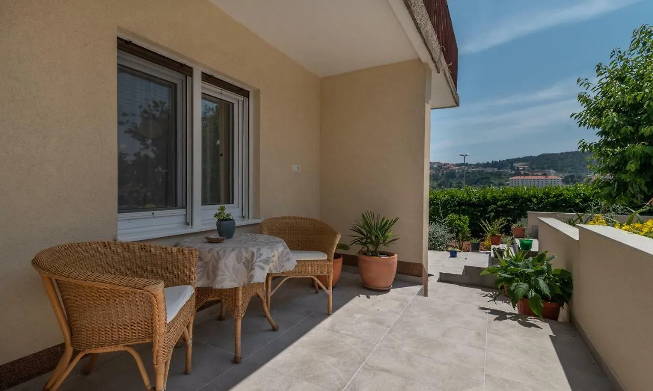 Apartments Flora Trogir Croatia